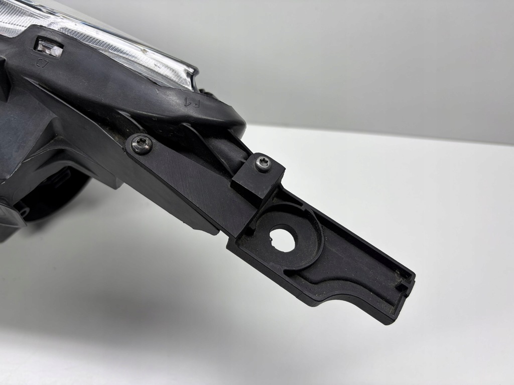 фото №7, Peugeot 2008 lift лампа передняя правый перед 9814739580