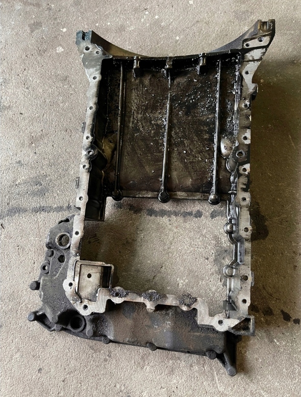 Купить Поддон масляная mercedes jeep chrysler 3.0 cdi crd v6 r6420140202