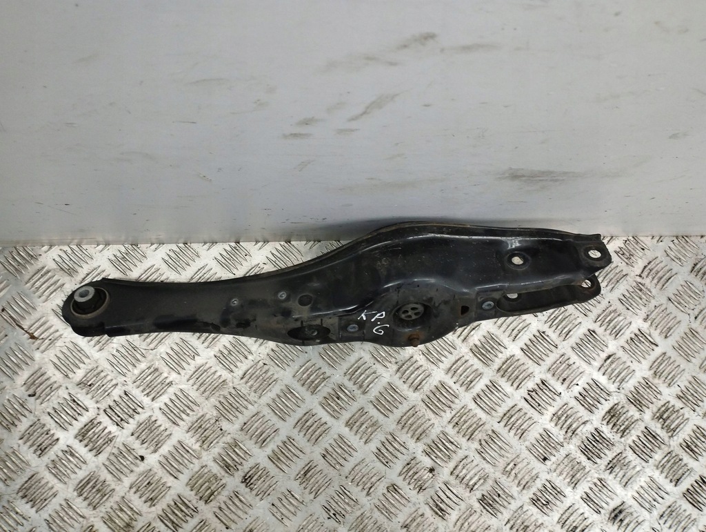 фото №7, Audi a3 8y 2021 ліва сторона важіль задній