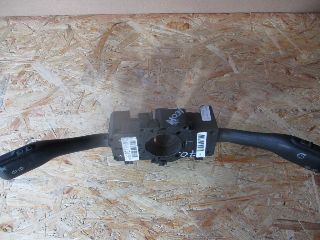 фото №12, Переключатель комбинированный vw golf iv passat b5 audi a3 8l audi tt 8l0953513g