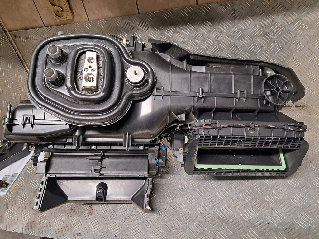 фото №9, Vw tiguan 2 5na 2018 r отопитель