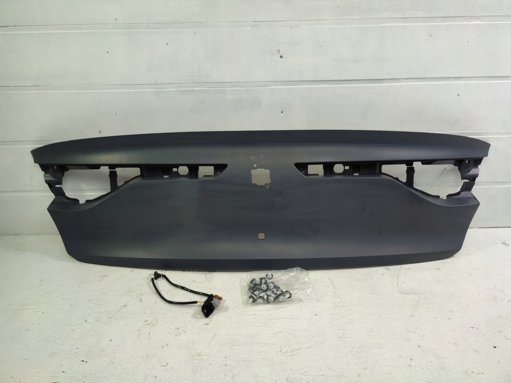 фото №1, Renault talisman накладка крышки багажника sedan