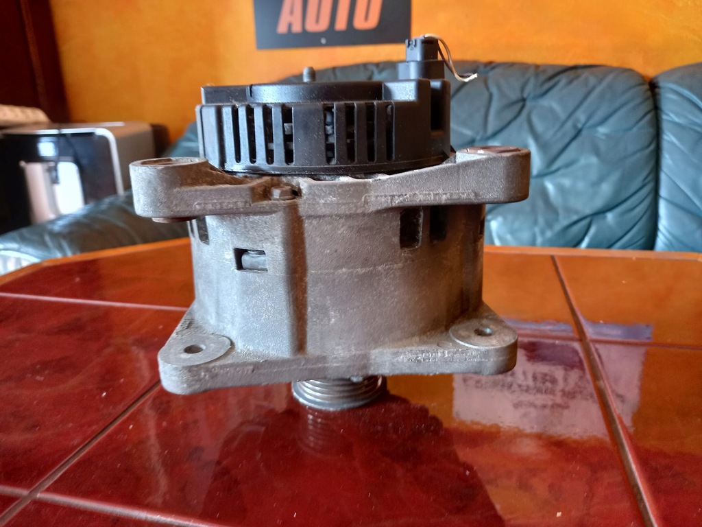 фото №1, Генератор renault scenic ii 8200290217 sg12b081 2542817b 1.9 dci