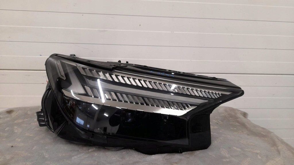 фото №1, Лампа передня права audi q4 e-tron full led matrix