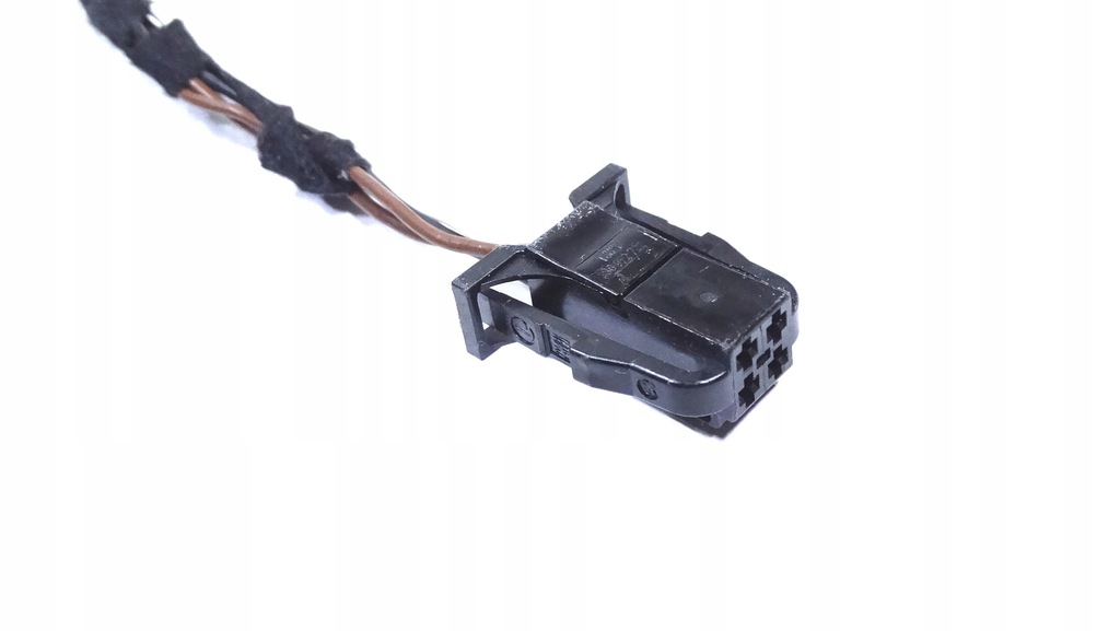 фото №9, Штекер електрична vw audi skoda seat 3b0972722