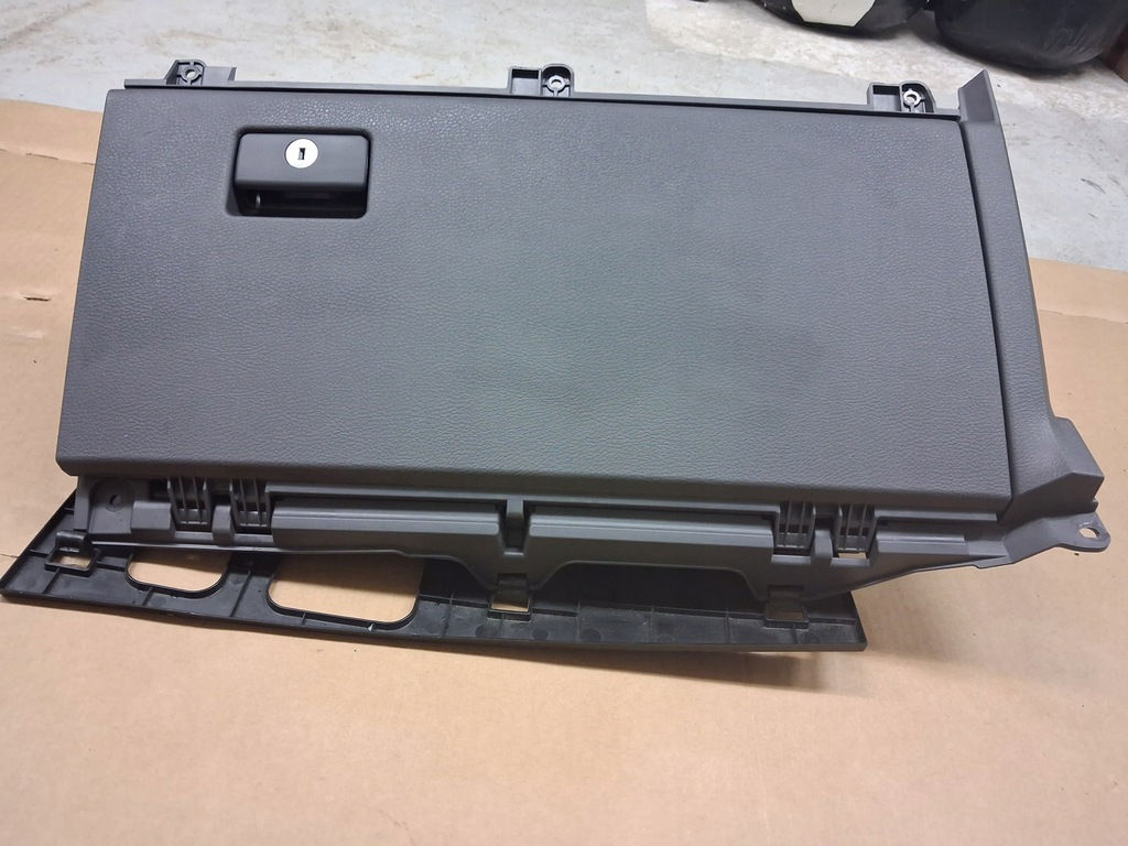 фото №6, Toyota sienna 2021 xl40 бардачок kompletny