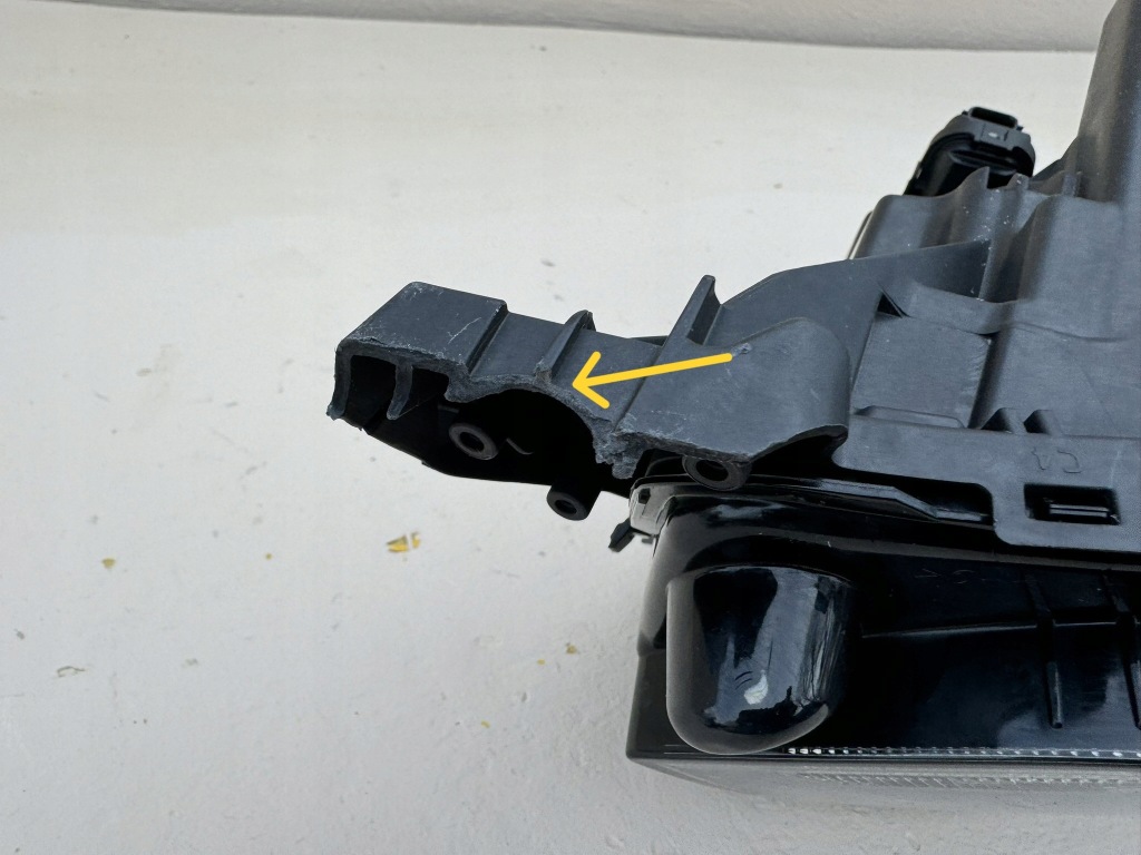 Peugeot 2008 2 2 19-23r фара правий правий перед led 9833036180 / l90123736 Недорого