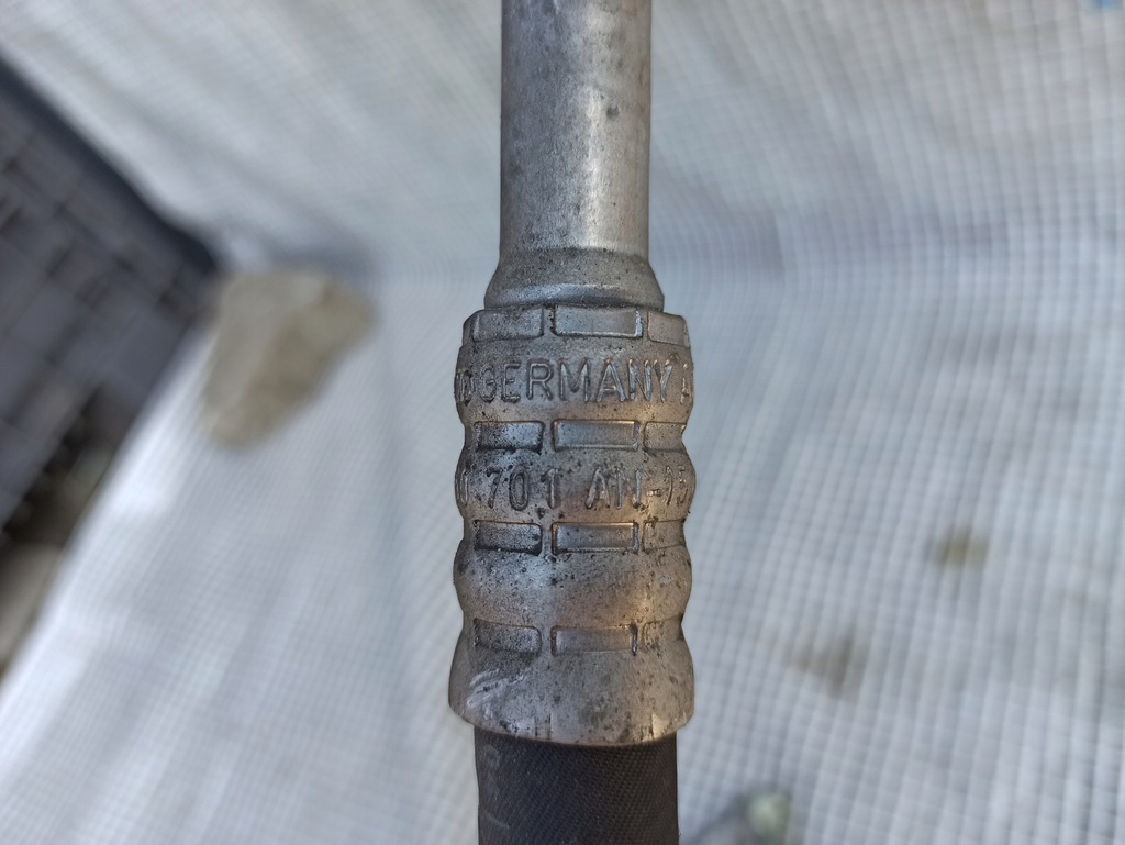 фото №8, Audi a8 d3 шланг кондиционера 4e0260701an