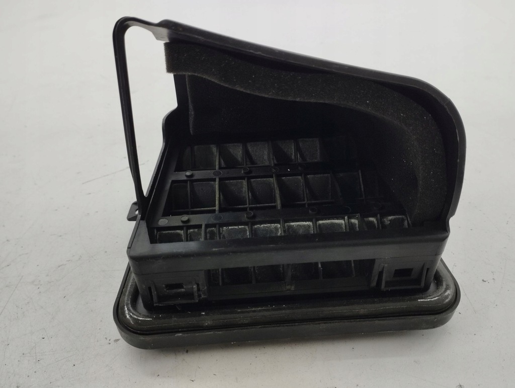 фото №6, Audi a7 s7 4g 2011 решітка вентиляційна pod бампером заднім