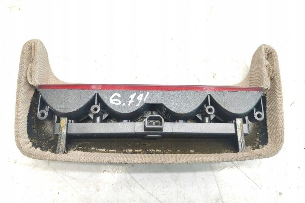 фото №7, Додаткова лампа стоп audi a8 d2 4d2, 4d8 8d5945097a 3.3l дизель 2002