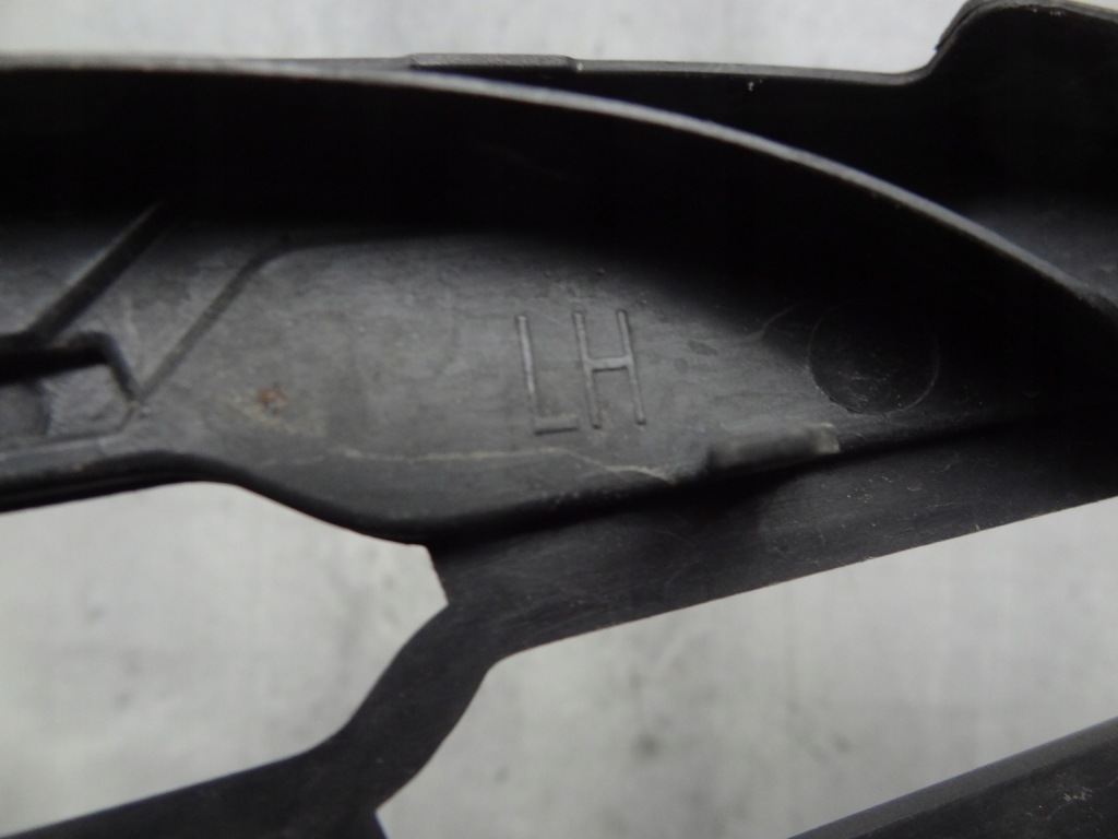 Купити Решітка ліва бампера audi q7 ii lift 4m0807681am