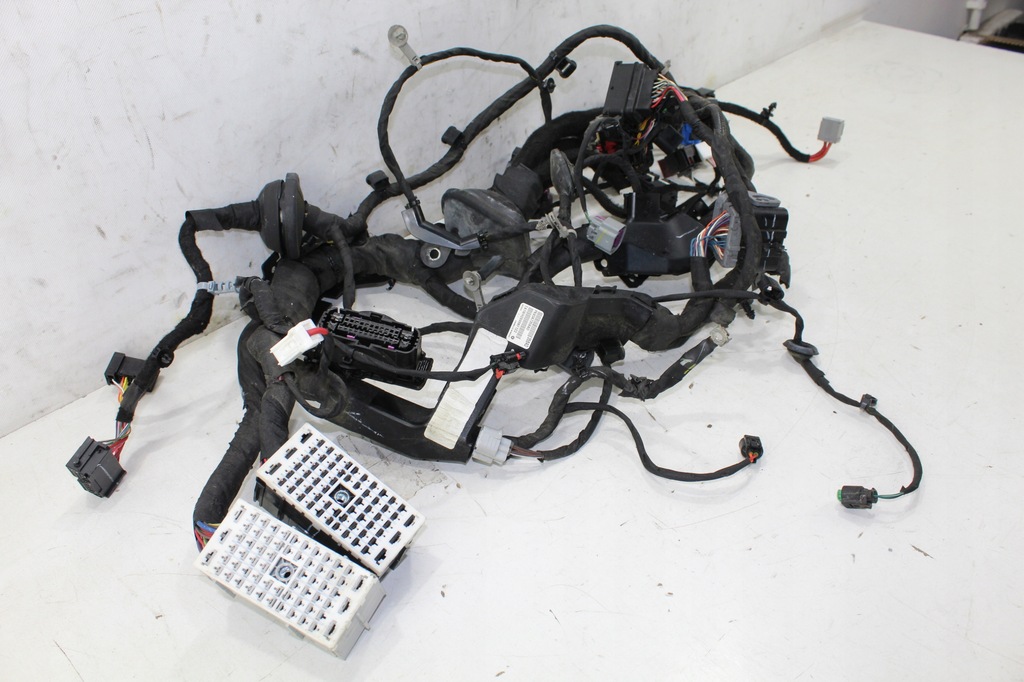 фото №7, Jeep cherokee kl 19- 3.2 жгут отсек двигателя