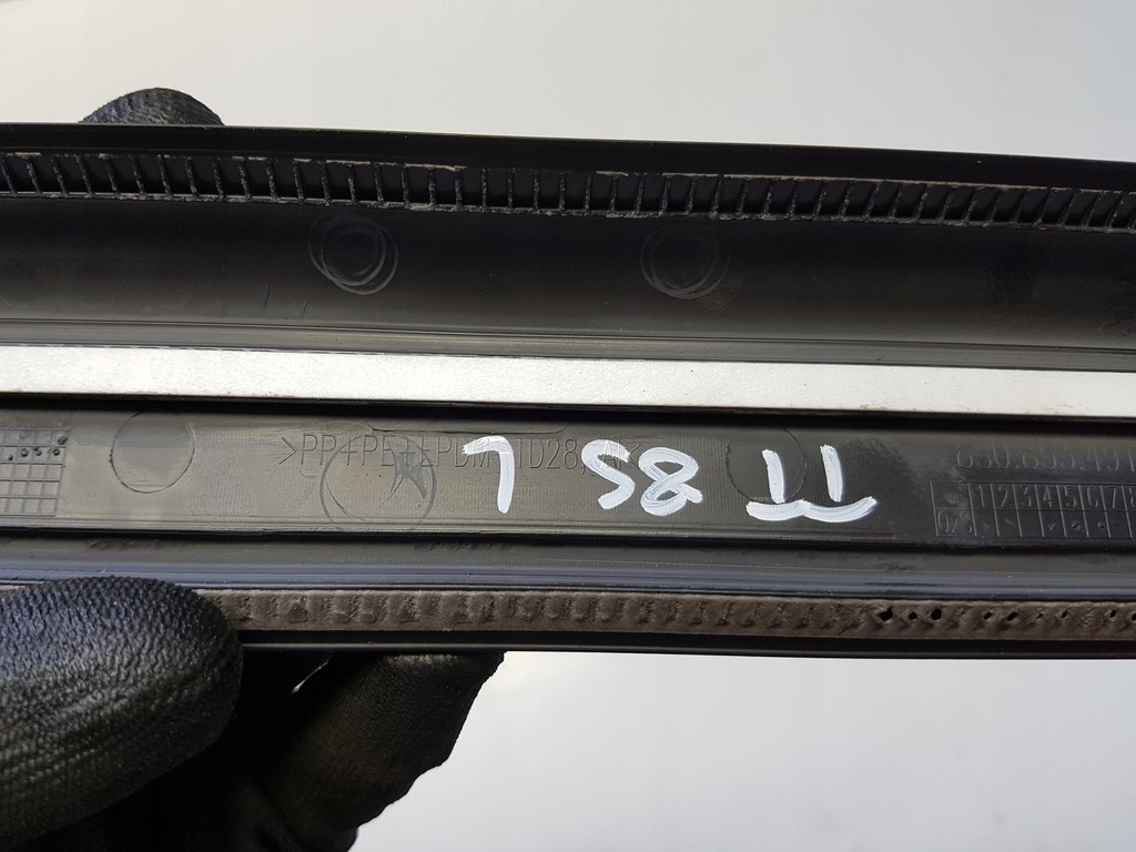 фото №10, Audi tt 8s 15r молдинг накладка порог левая s-line