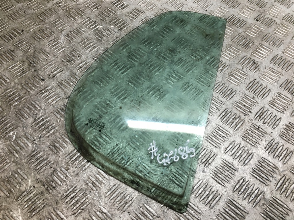 фото №1, Polo iii стекло треугольник правый задняя hb