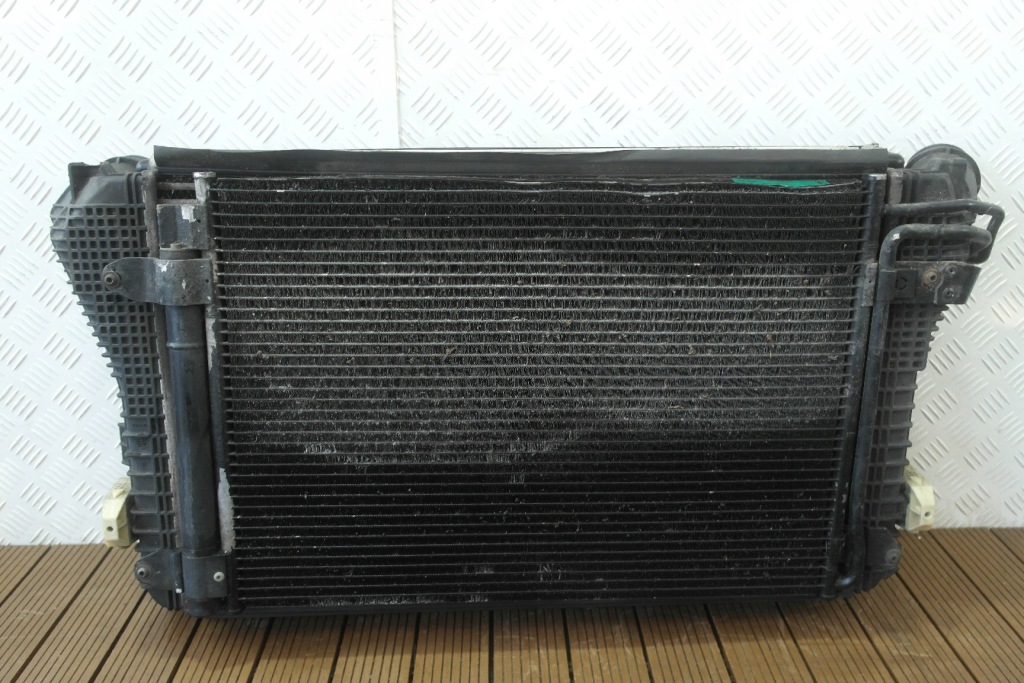 Audi a3 8p golf vi 08-13 1.6 tdi радиатор интеркулер вентилятор комплект Недорого