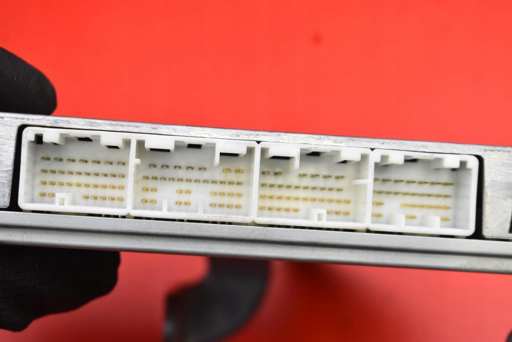 фото №8, Блок управления бортовой компьютер двигателя 89661-47120 toyota prius ii xw20 1.5 vvt-ie lift