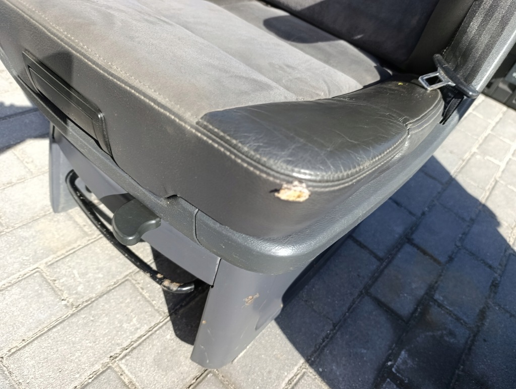 фото №14, Vw t5 t6 multivan сиденья поворотные второй/третий ряд с детское кресло