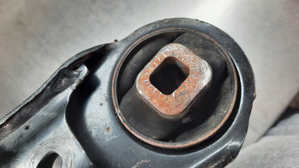 фото №7, Важіль перед лівий 32221283 volvo xc40