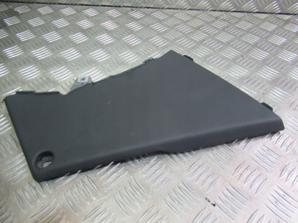 фото №1, Audi r8 420 06- пластик заглушка консолі 423858207