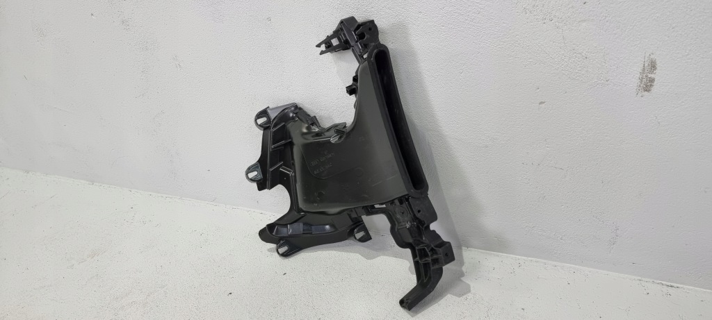 Впуск воздуха бампера правый audi e-tron s-line 4ke 18-21 Киев