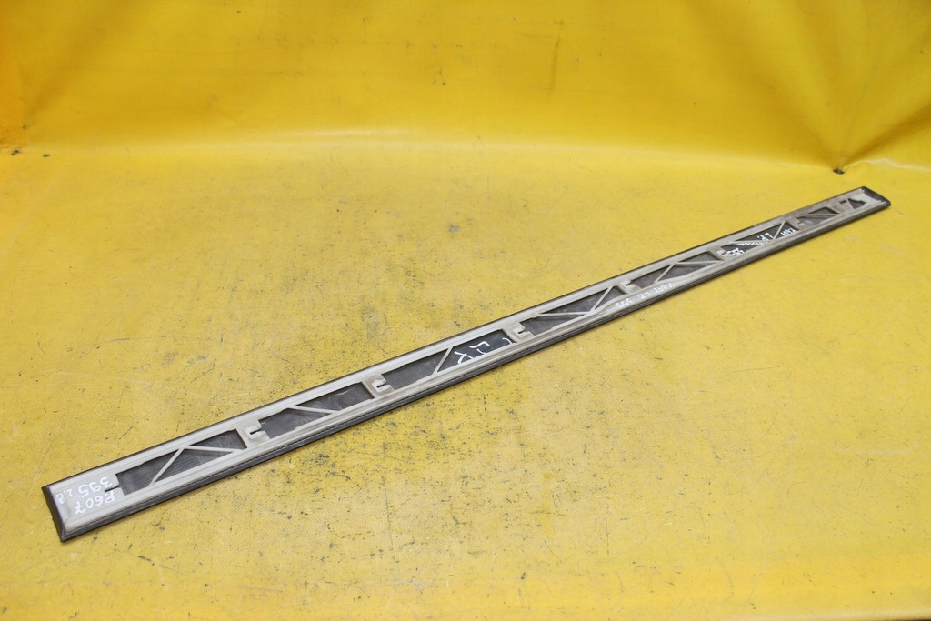 фото №8, Молдинг двері лівий перед peugeot 607
