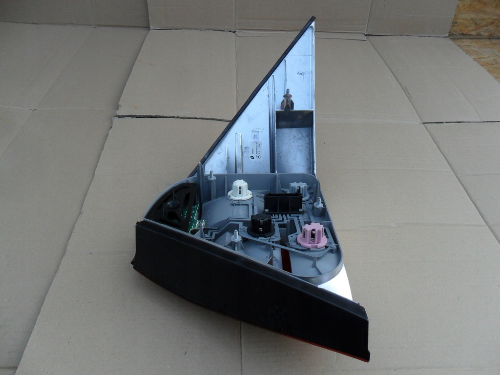 фото №13, Mercedes w221 лампа задняя левая a2218200164