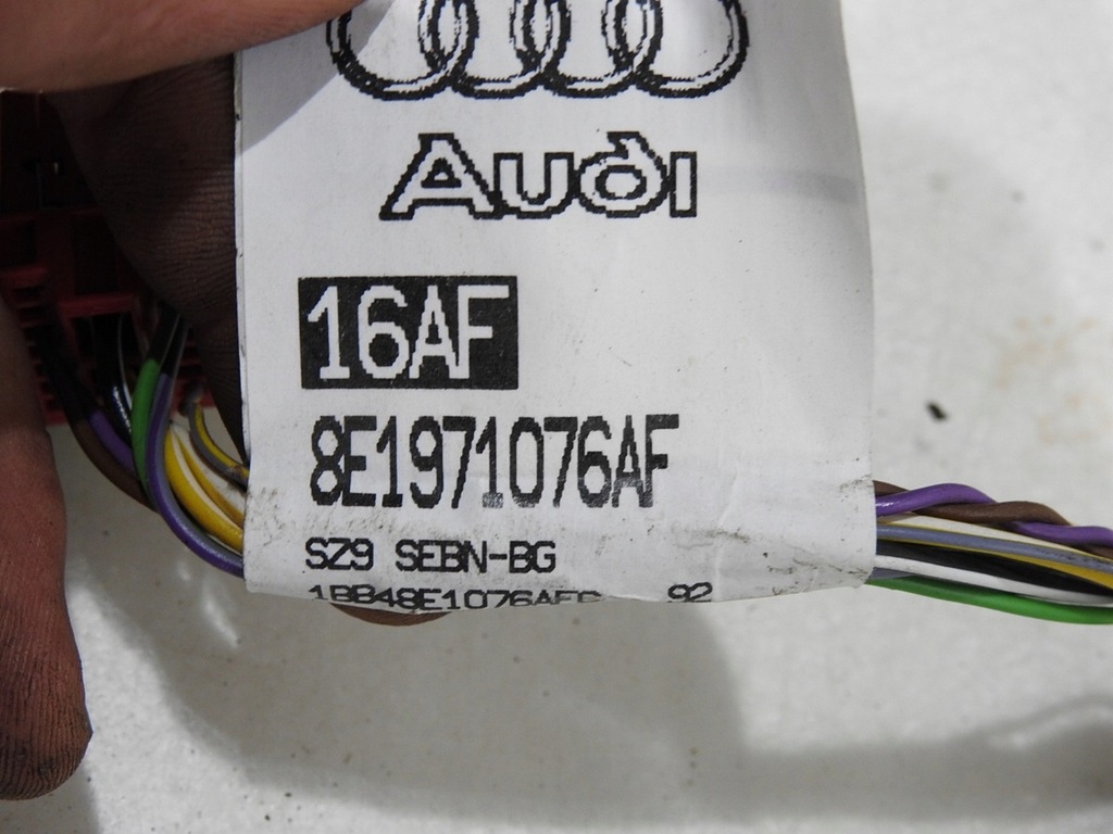 фото №9, Джгут електропроводка лонжерон лампи права a4 b7