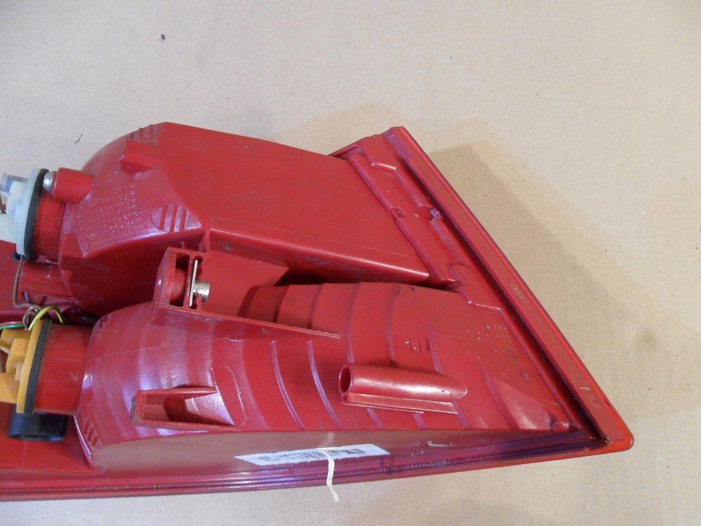 фото №13, Audi a3 cabrio лампа задняя левая led 8p7