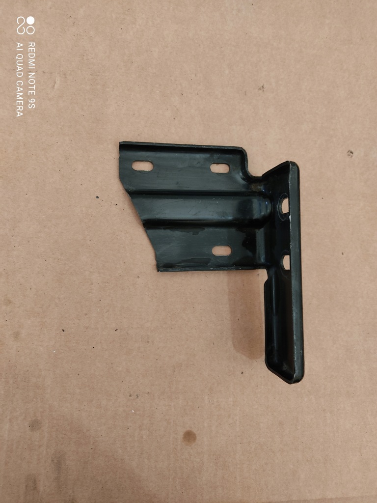 Купити Iveco daily 2014 передні кронштейн бампера ліва