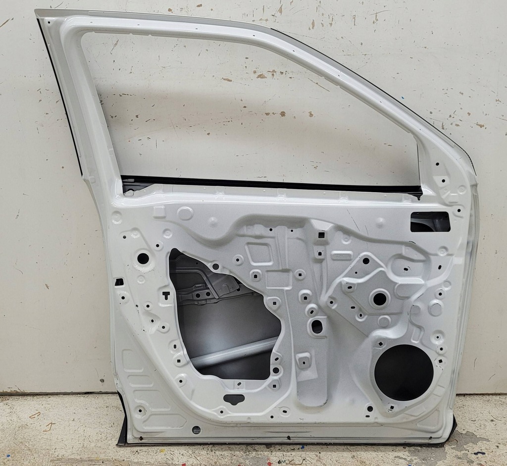 фото №8, Toyota yaris cross 2020+ дверь перед передние левая fv