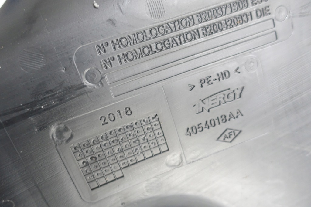 фото №9, Dacia sandero ii lift 1.0 sce бак топлива насос