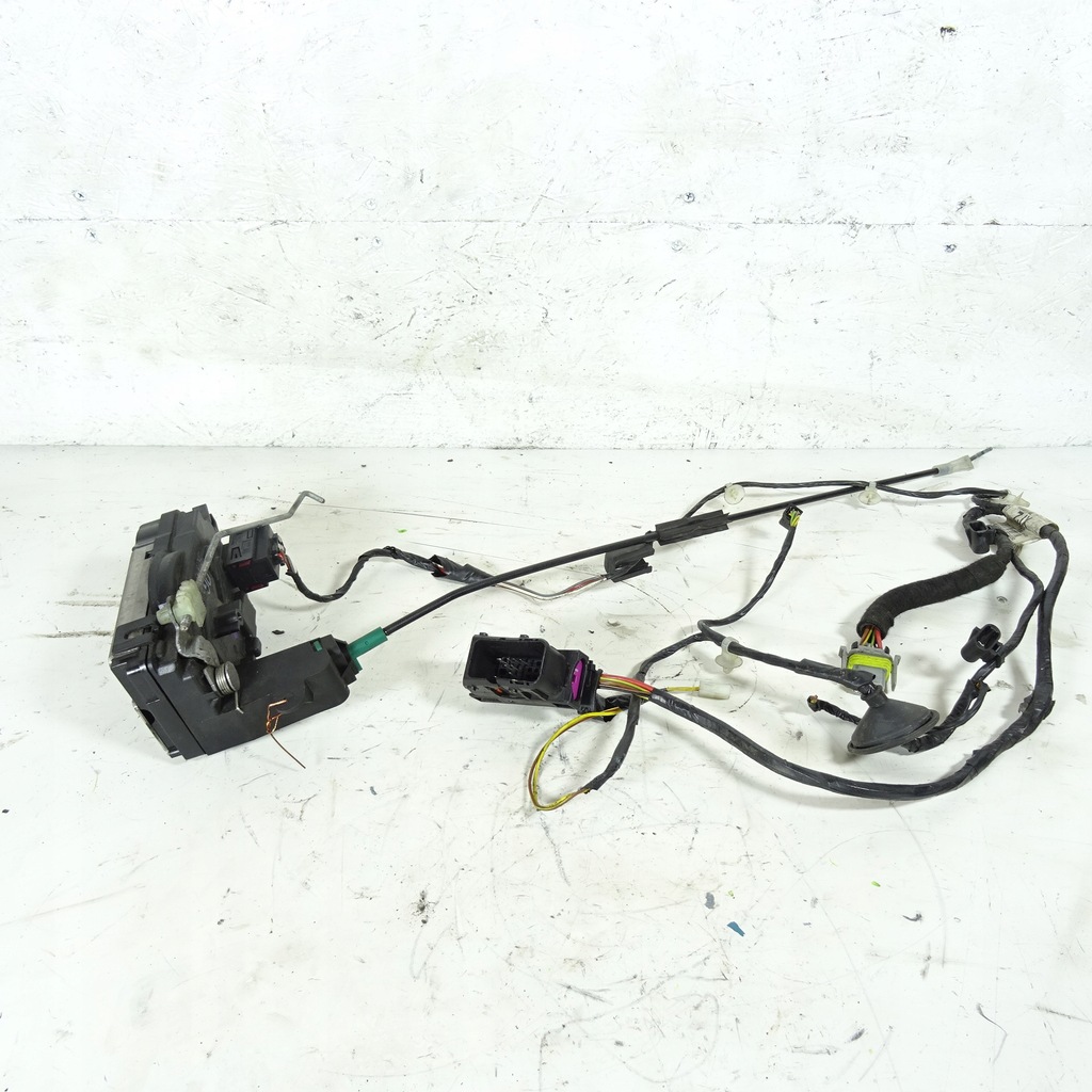 фото №1, Opel astra h замок дверь перед правый