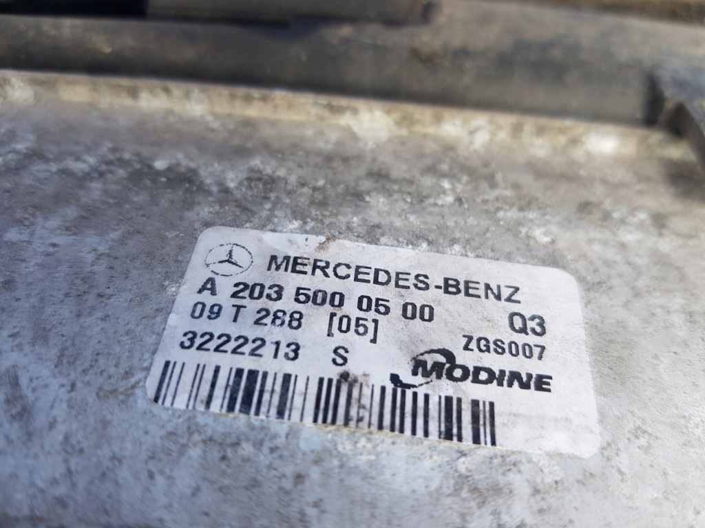 Mercedes w203 clk w209 рестайлинг  3.0 cdi интеркулер a2035000500 Доставка