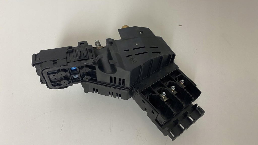 Купить Распределитель напряжения mfb mercedes c292 w166