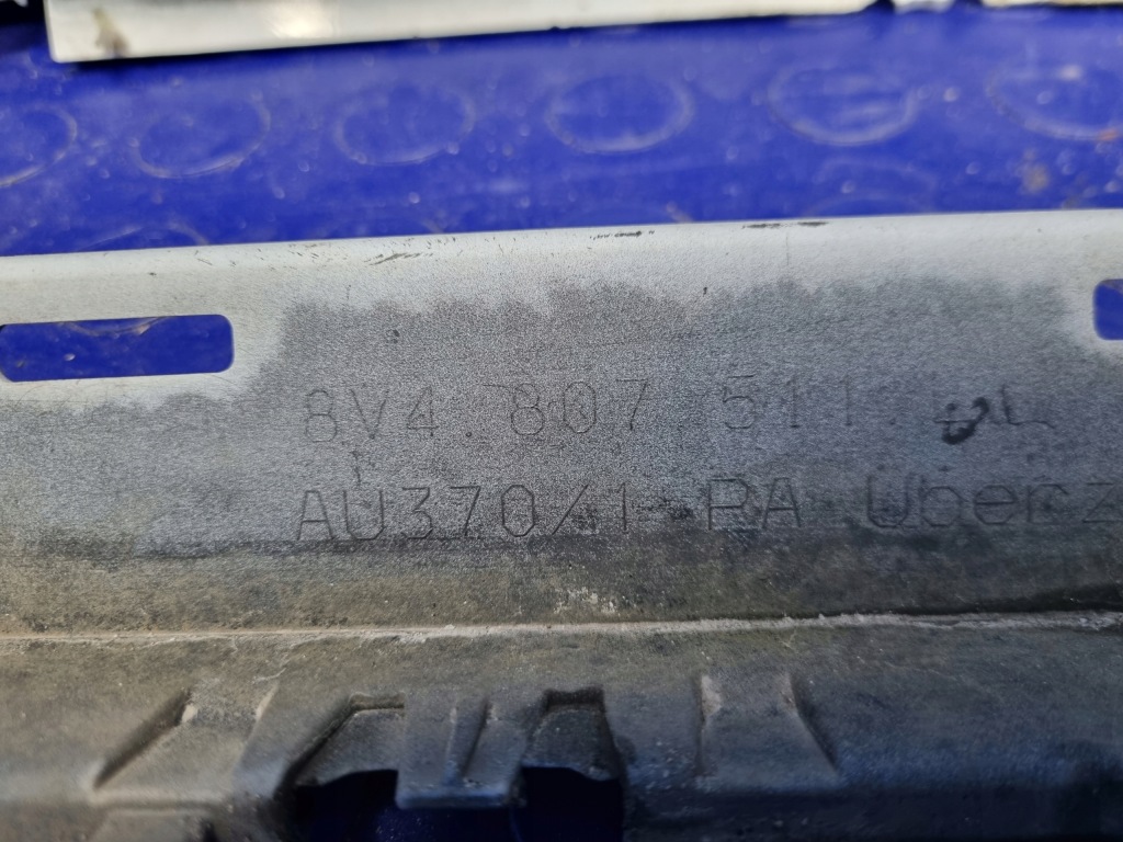 Audi a3 8v sportback бампер задний 6 pdc оригинал. 8v4807511l Киев