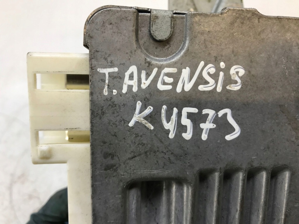 фото №6, Toyota avensis t250 модуль / блок керування підсилювача керма 6900001155