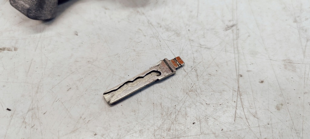 фото №6, Замок запалювання з ключ audi a4 b7 autom 4b0905851m