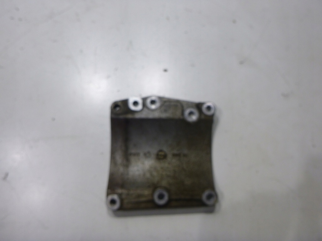 фото №4, Кронштейн кронштейн компрессора кондиционер. suzuki jimny