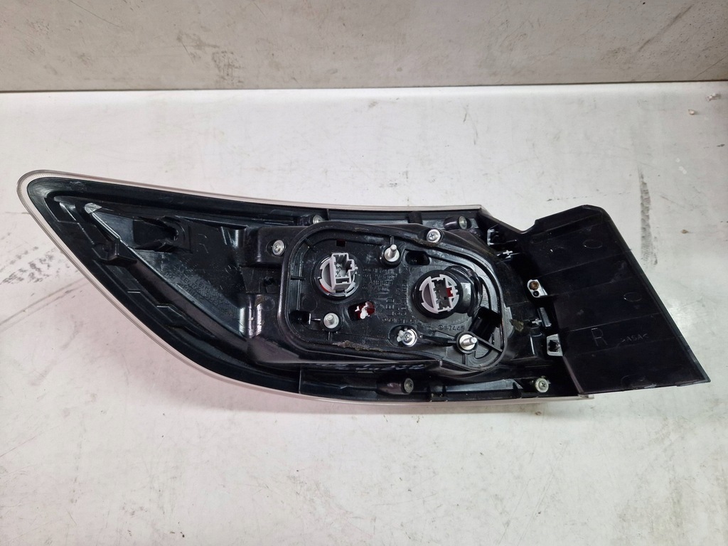 фото №11, Mazda 3 ii лампа права задня bbn751150