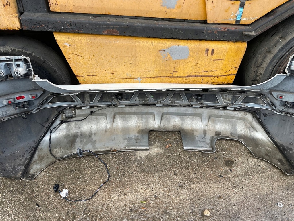 фото №13, Skoda yeti lift бампер задня задній 4pdc колір білий kompletny