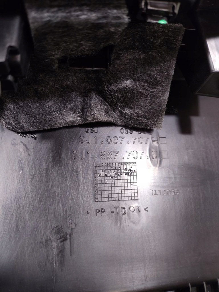 фото №7, Обшивка багажника porsche taycan 2021 9j1867707h