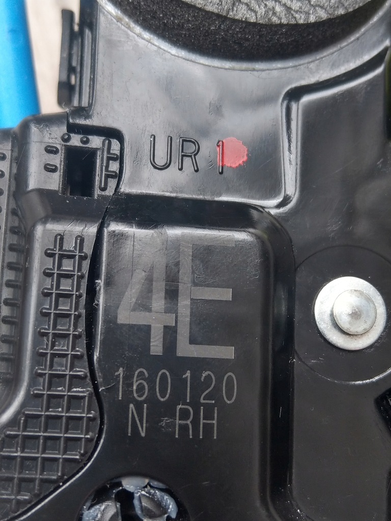 фото №9, Замок двері правий задня toyota corolla e21 sedan 19-