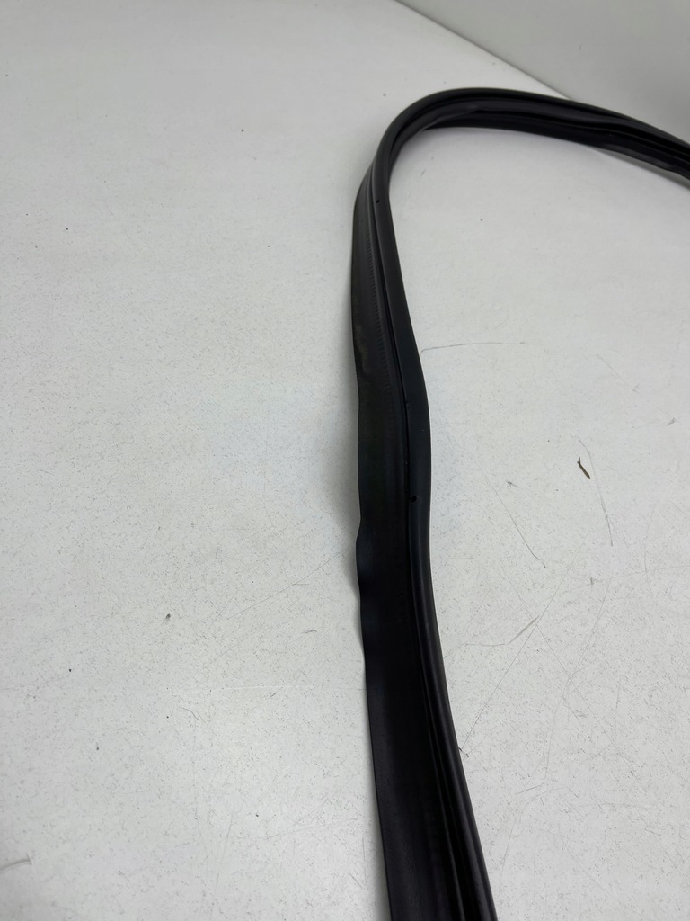 фото №7, Audi a6 c7 avant прокладка кришки кришки багажника