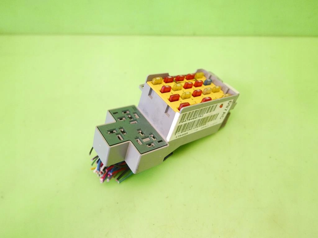 фото №7, Коробка предохранителей chrysler pt cruiser 2.0 00-