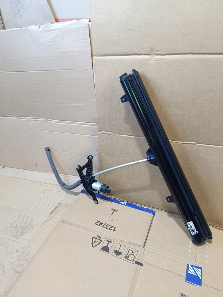 фото №6, Шторка двері задня права porsche panamera 971 оригінальний номер 974861334