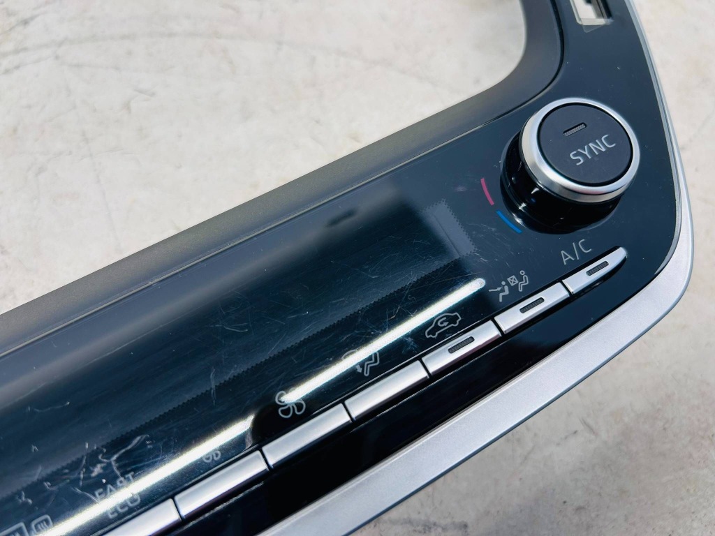 Corolla cross панель блок управления кондиционера воздуховод 55900-16530 с Разборки