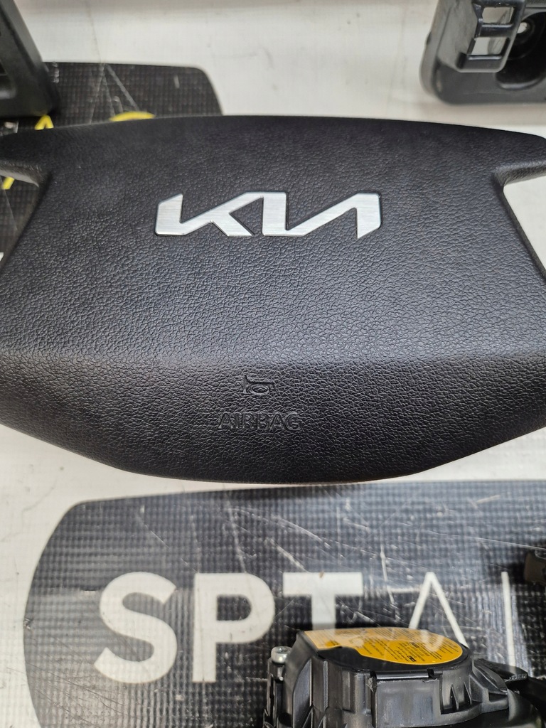 фото №8, Kia ev6 приборная панель консоль подушки безопасности ремни подушка безопасности stare возврат