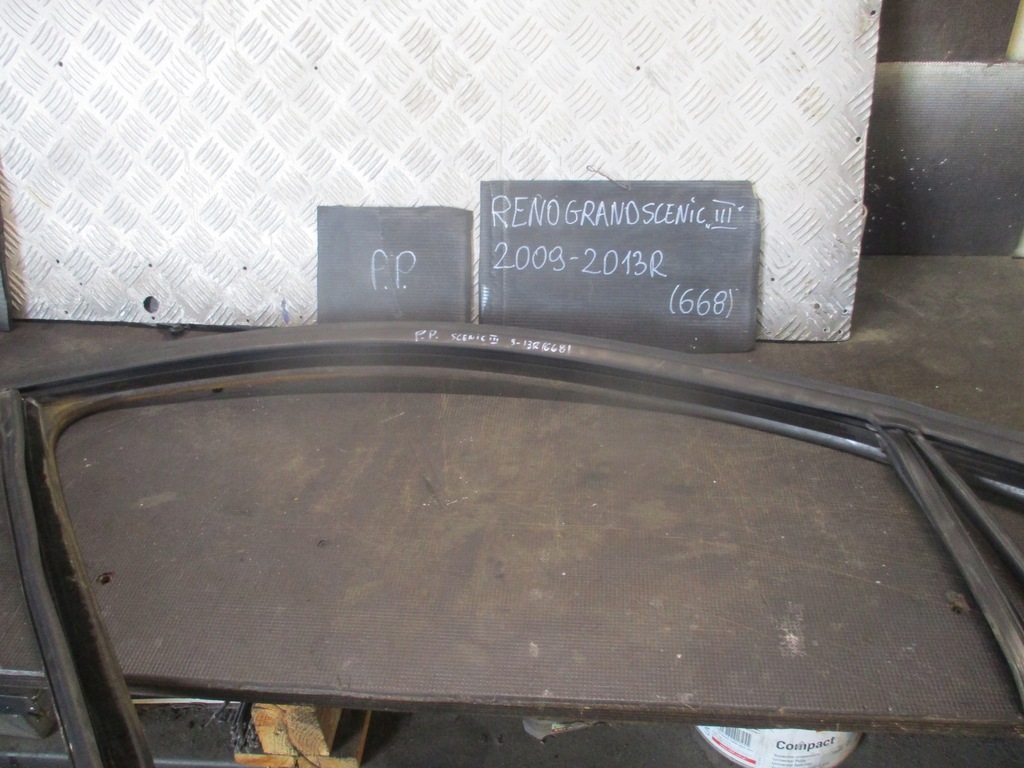 фото №1, Рамка двері p.p. прокладка renault grande scenic iii 09-13 r.