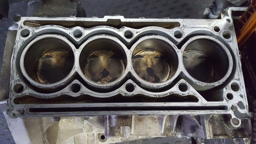 фото №9, Блок двигателя mercedes w209 1,8