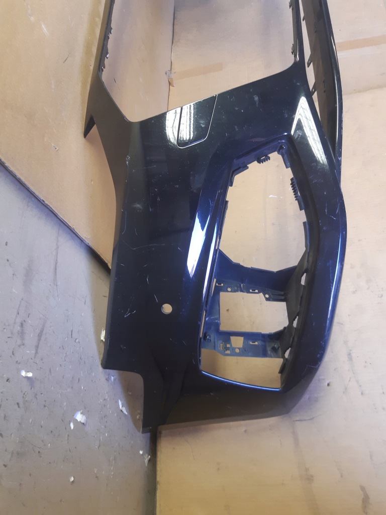 Бампер audi a4 b9 8w 8w0 рестайлинг  2020- в Украине